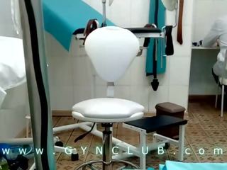 Orgasmu na gyno židle